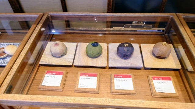 地元の人が自慢する手土産スイーツ♡