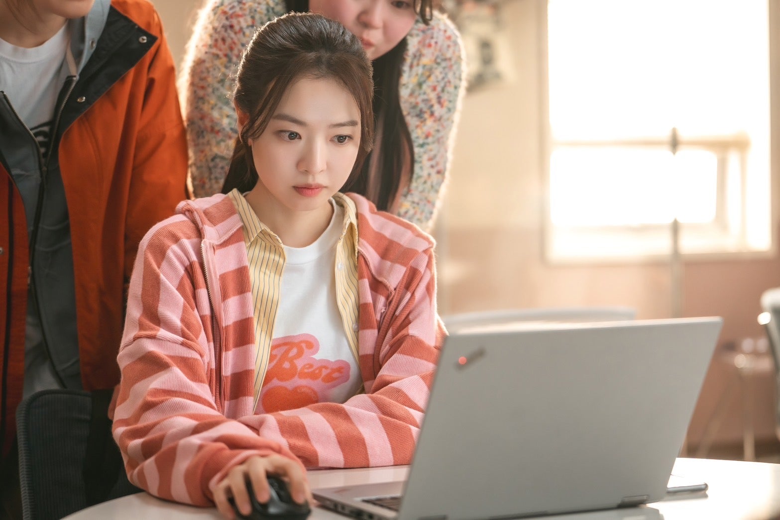 第4次恋愛革命 ～出会いはエラー：恋はアップデート～（C） BINGE WORKS & PONY CANYON & STORYMOB All Rights Reserved.