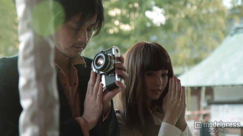 安田美沙子／新曲「会いたいと願う feat. KOJIMA」でMV