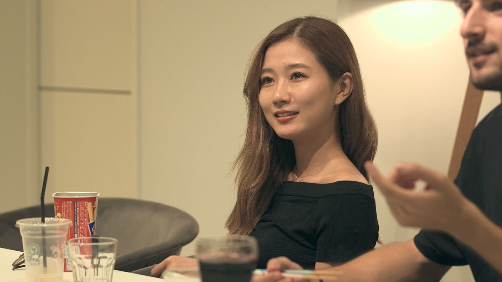 愛華「TERRACE HOUSE TOKYO 2019-2020」19th WEEK （C）フジテレビ／イースト・エンタテインメント