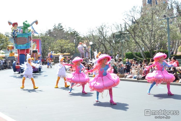 ディズニー 双子 ダンス ディズニー 双子 ダンス