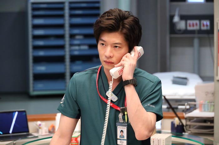 田中圭「ナイト・ドクター」第4話より(C)フジテレビ