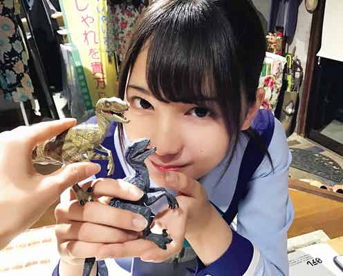 日向坂46小坂菜緒、“推し”との貴重ショット 齊藤京子が撮影<日向撮VOL.01先行カット>