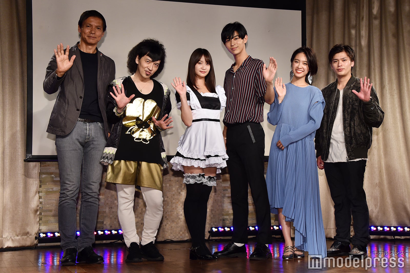 左より：阿部祐二、パークマンサー、永尾まりや、上原一翔、松本愛、永田卓也（C）モデルプレス