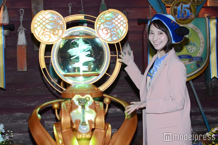 ダッフィーのクリスタルポイント/「東京ディズニーシー15周年“ザ・イヤー・オブ・ウィッシュ”」(モデル:堀瑞希)/(C)モデルプレス