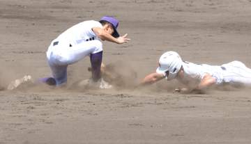 天理・長尾 巧みな二塁けん制でピンチ脱出 ビデオ検証でセーフ→アウトに覆る