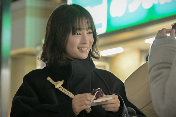 広瀬すず「クジャクのダンス、誰が見た?」第5話(C)TBS