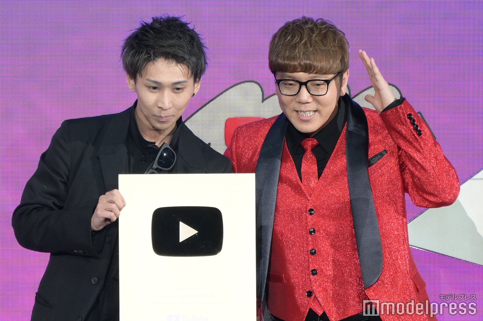 マジシャン先生KENTO、HIKAKIN（C）モデルプレス