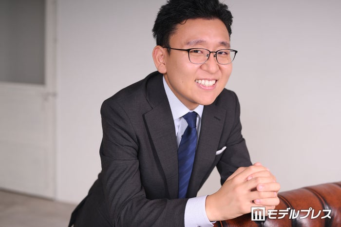 フジ上垣皓太朗アナ、“新人とは思えない”貫禄の裏に徹底した自己分析 先輩アナから学んだ「宝みたいな言葉」を生み出す秘訣【モデルプレスインタビュー】