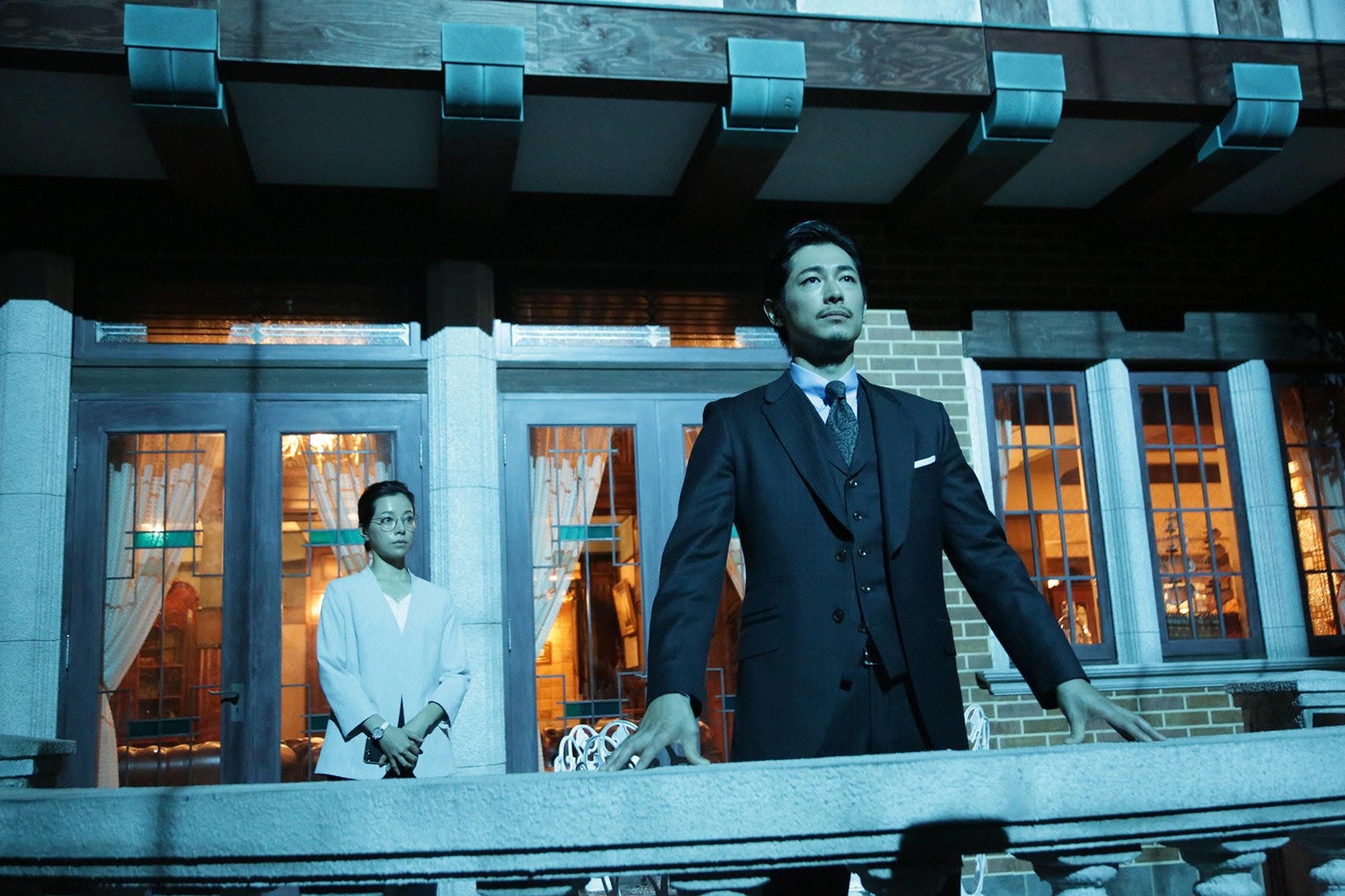 桜井ユキ、ディーン・フジオカ／「モンテ・クリスト伯 ー華麗なる復讐ー」第7話より（C）フジテレビ