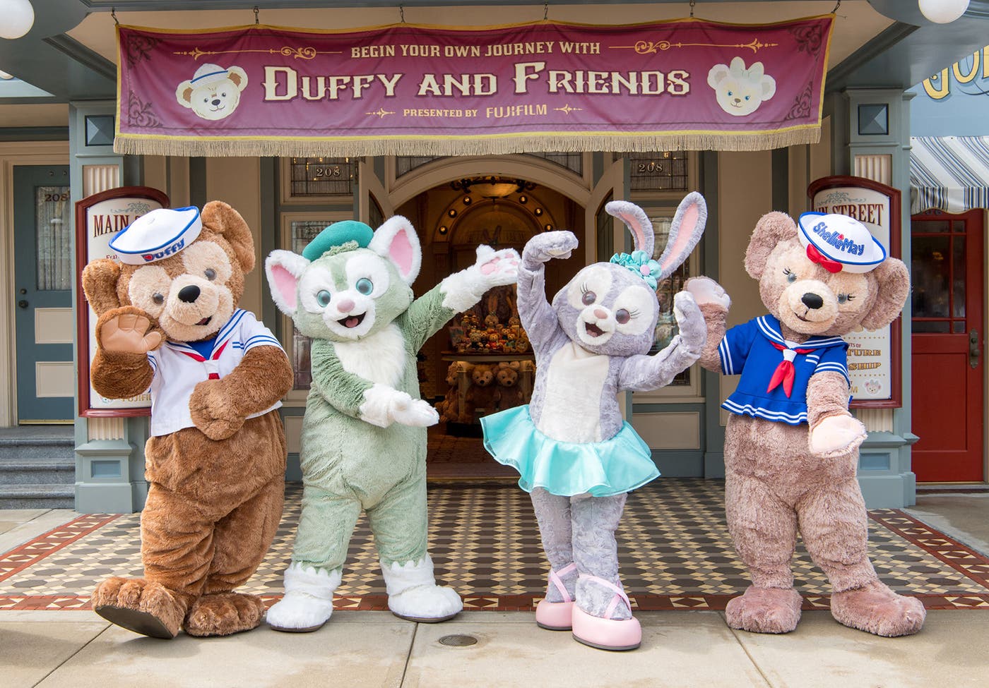 ダッフィーの専門店「Main Street Cinema: My Journeys with Duffy」(C)Disney