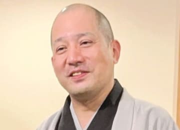 春風亭一之輔 朝食ブュッフェで頼んだオムレツが出てこない→代わりにカレー→食べ終えたころにオムレツ登場し完食→「誰か座布団あげて」