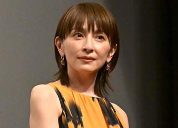 奥菜恵 47歳BDを10歳下俳優夫がラブラブ祝福、「べらぼう」で注目の美形 10年前に再々婚、娘は16歳と14歳に