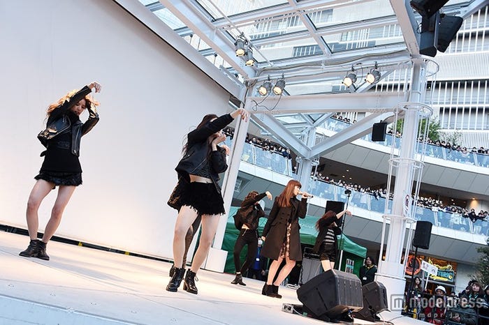 Flower(C)モデルプレス