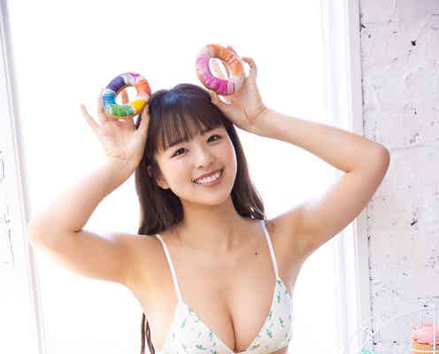 太田和さくら、可愛いスイーツに囲まれてふんわり美ボディ披露