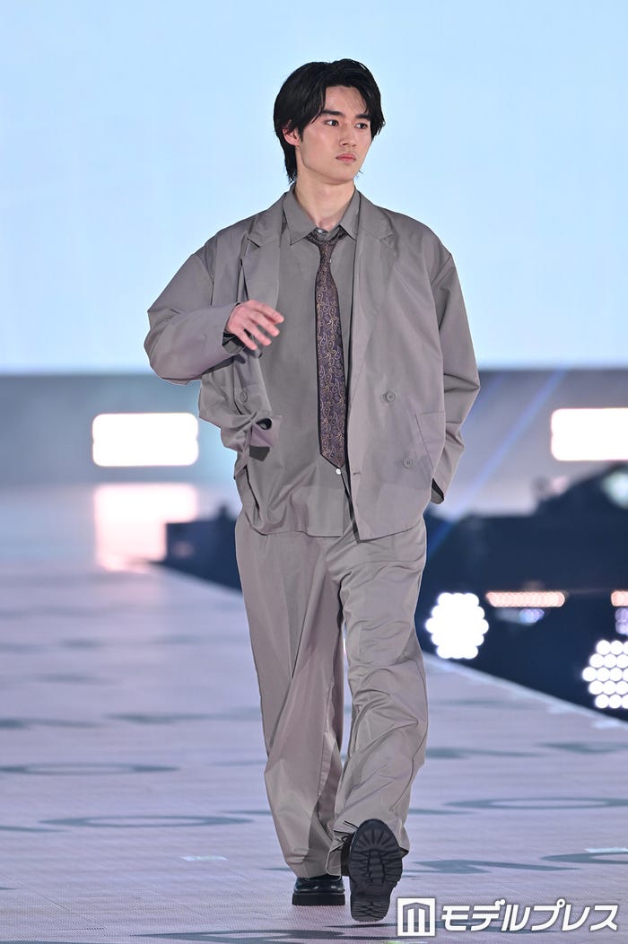 藤岡真威人(C)モデルプレス