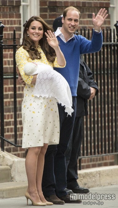 英ウィリアム王子夫妻、注目のプリンセスの名前が発表