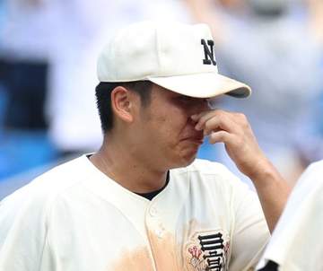 日大三・田中諒、敗退に涙「言葉にならない」2安打2打点と存在感 将来は「プロに行きたいと思ってます」