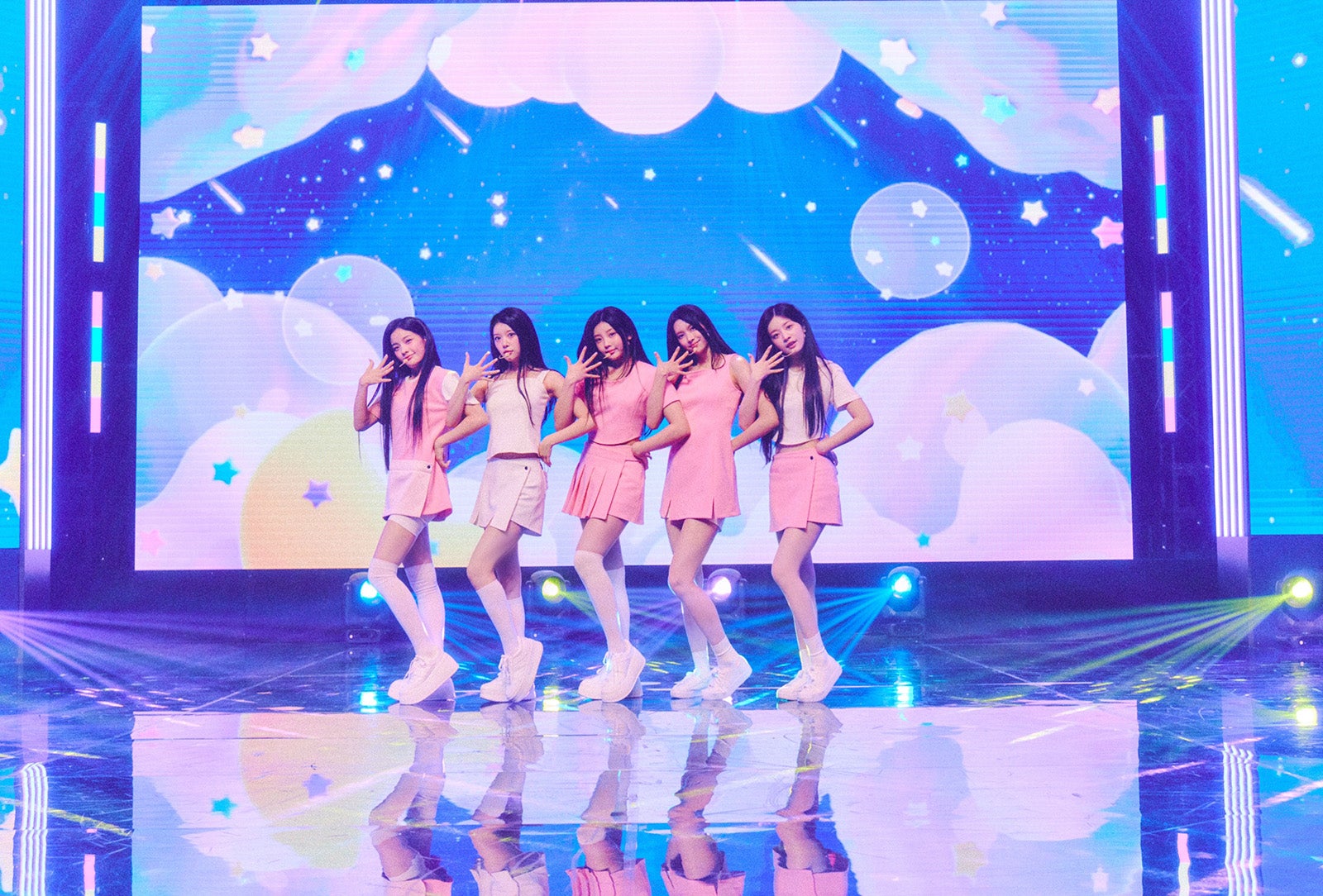 ILLIT（C）日本テレビ