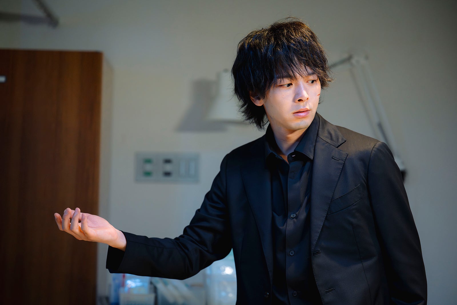 中村倫也「DOPE 麻薬取締部特捜課」第5話（C）TBS