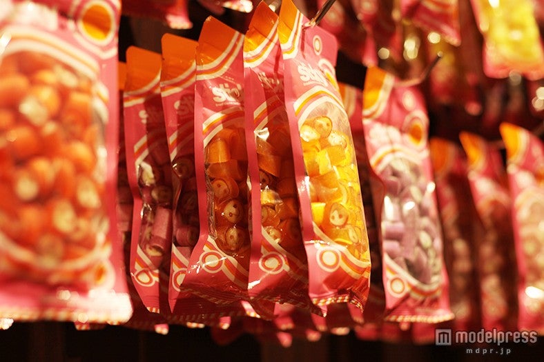 スイーツ男子には甘いキャンディーを／画像提供：Hollywood＆Highland