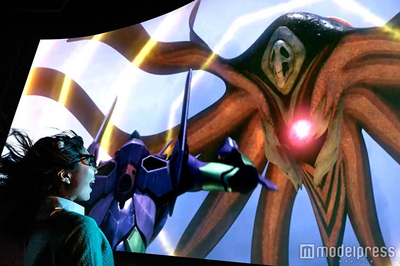 「エヴァンゲリオン・ザ・リアル 4-D：2．0」