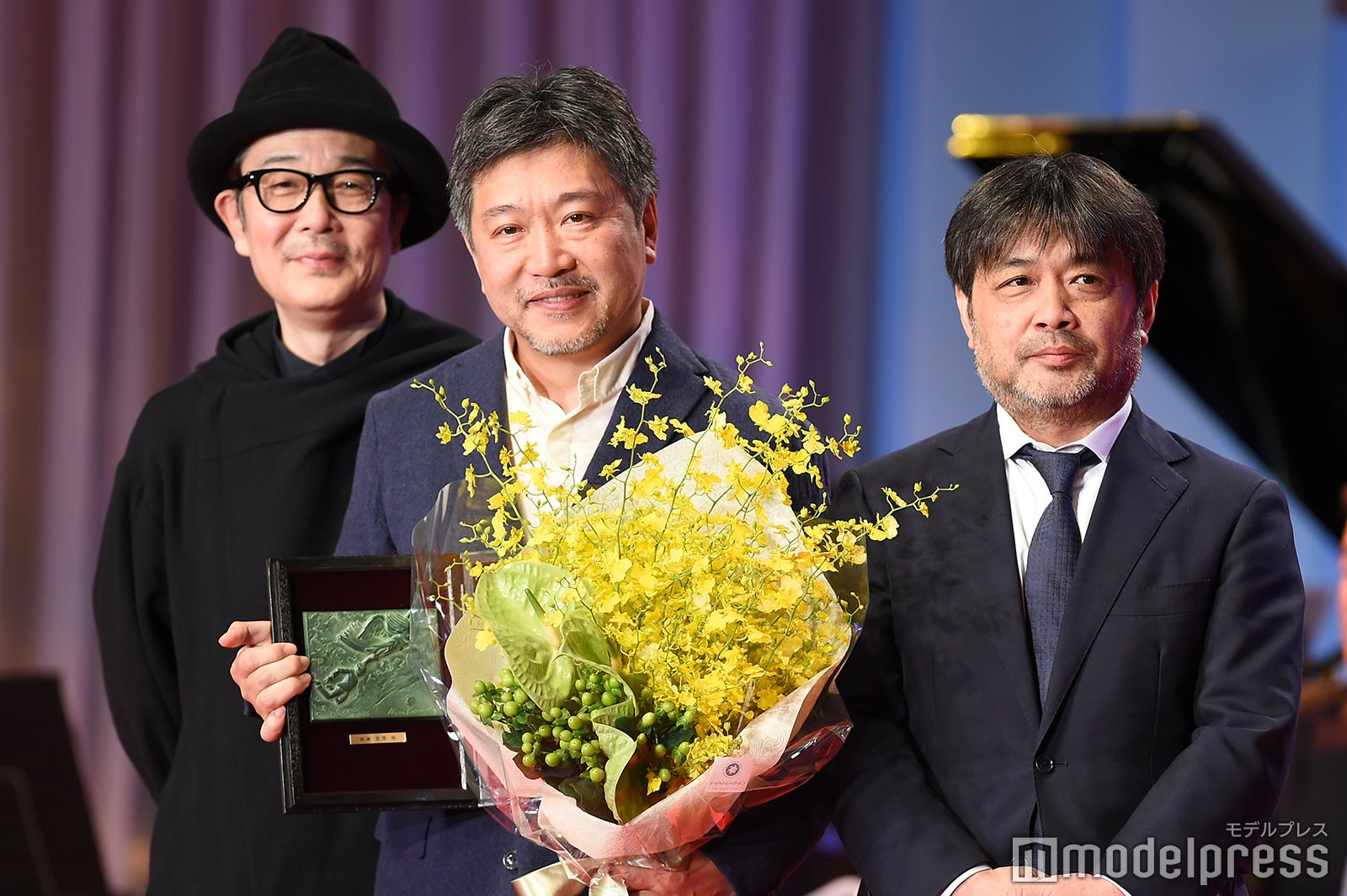 リリー・フランキー、是枝裕和監督、岸善幸監督（C）モデルプレス