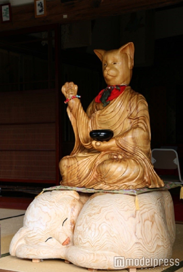 自分の身体の不調な部分をなでるとご利益を受けられると言われる猫仏様／画像提供：山口県