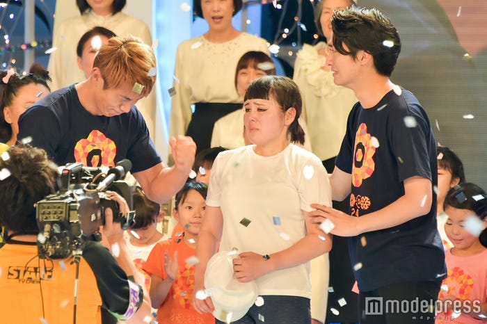 ブルゾンちえみwith B(C)モデルプレス