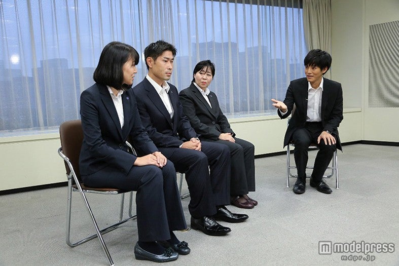 松坂桃李（右端）／画像提供：関西テレビ