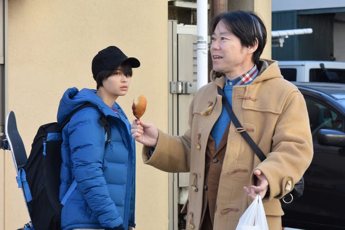 広瀬すず、阿部サダヲ/「anone」第4話より(C)日本テレビ