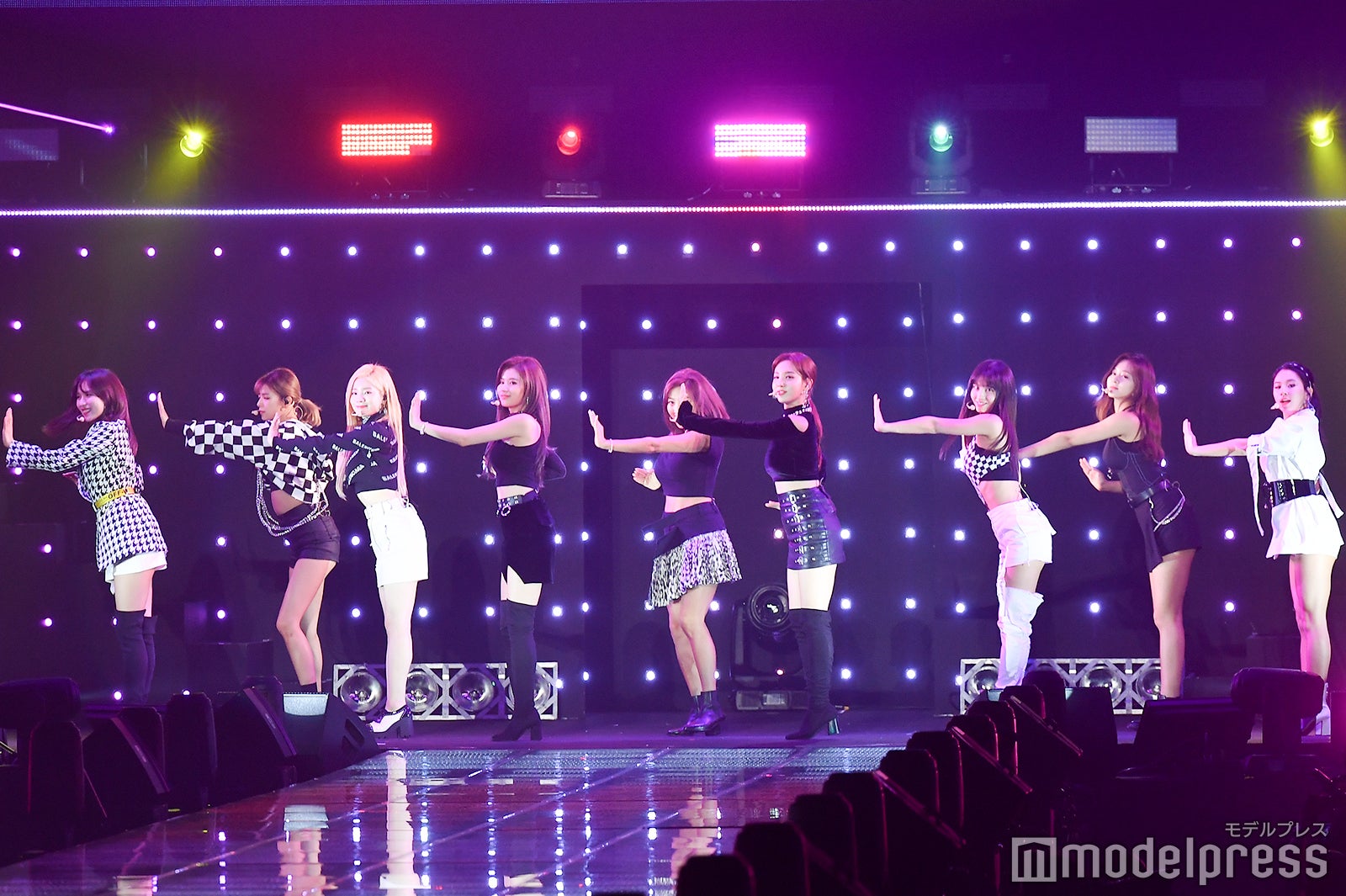 TWICE （C）モデルプレス