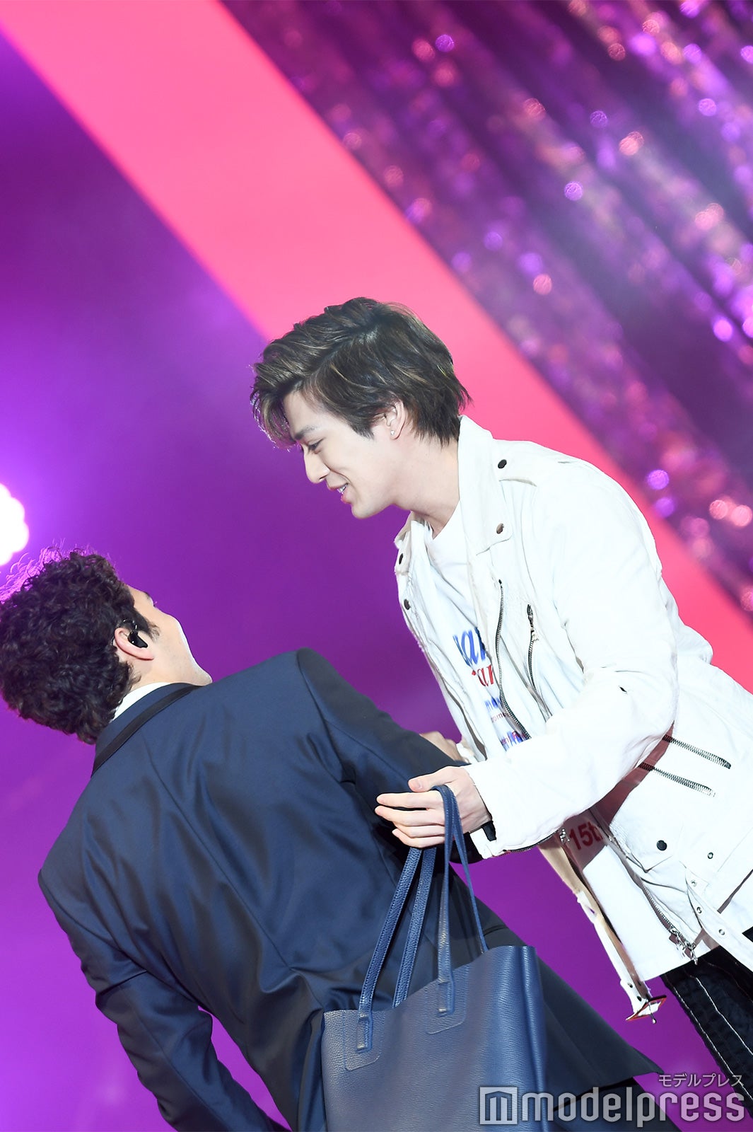 オースティン・マホーン、新田真剣佑（C）モデルプレス