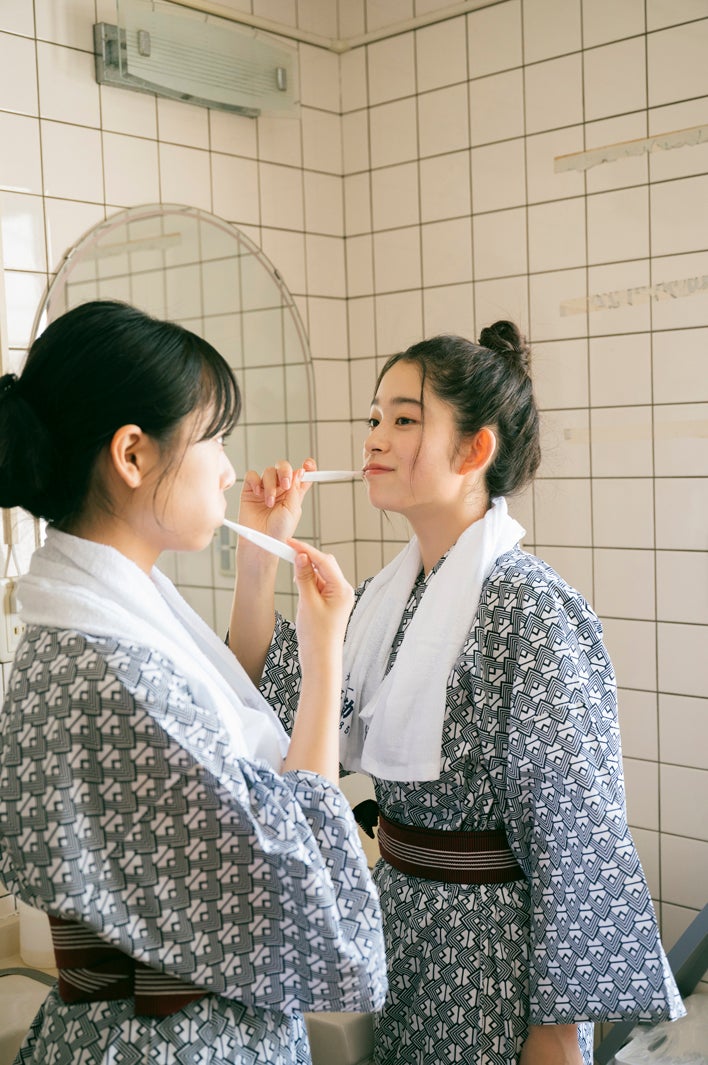 穂刈優、紗和／さわゆう（画像提供：小学館）