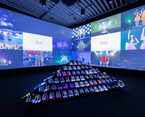 「Perfume Disco-Graphy 25年の軌跡と奇跡」人気楽曲のシアターやインスタレーション作品など12の展示体験