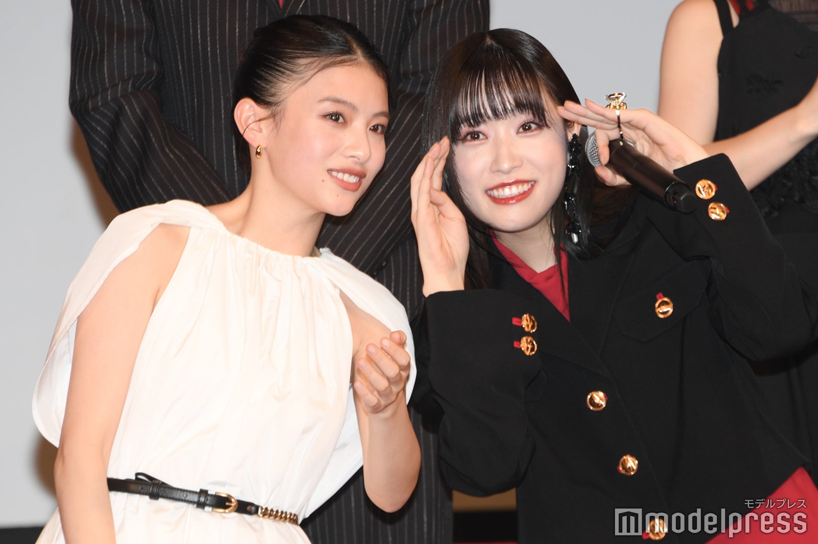 出口夏希、高橋ひかる（C）モデルプレス