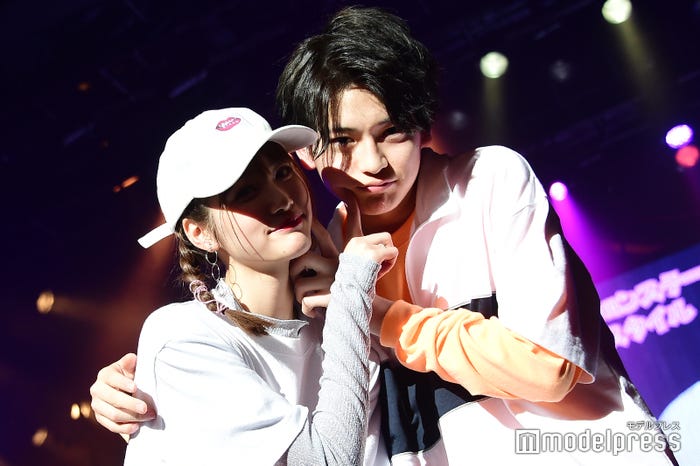 生見愛瑠(めるる)、高橋文哉(ふみふみ) (C)モデルプレス