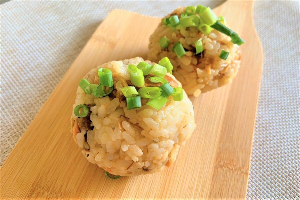 サバ味噌煮おにぎり
