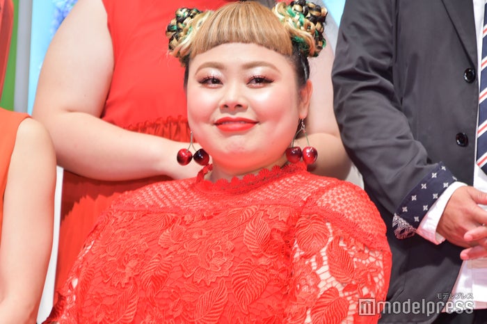 渡辺直美 新ヘアを披露 グラデーションカラーに バッチリな配色 センス最高 の声 モデルプレス