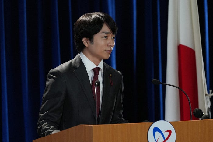 櫻井翔「笑うマトリョーシカ」第5話より(C)TBS