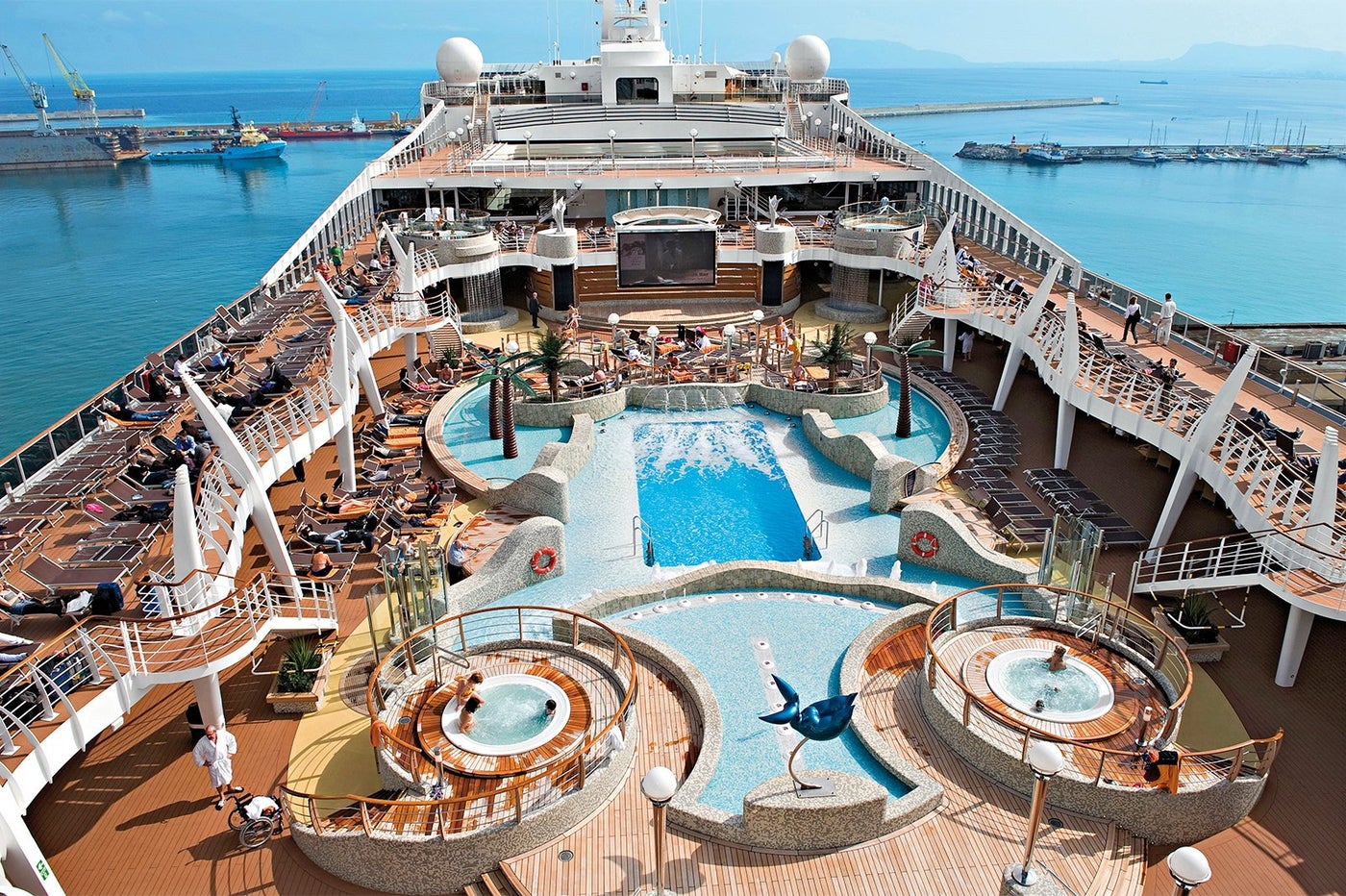 豪華な船内を楽しめるのも魅力／MSC Cruises S.A.