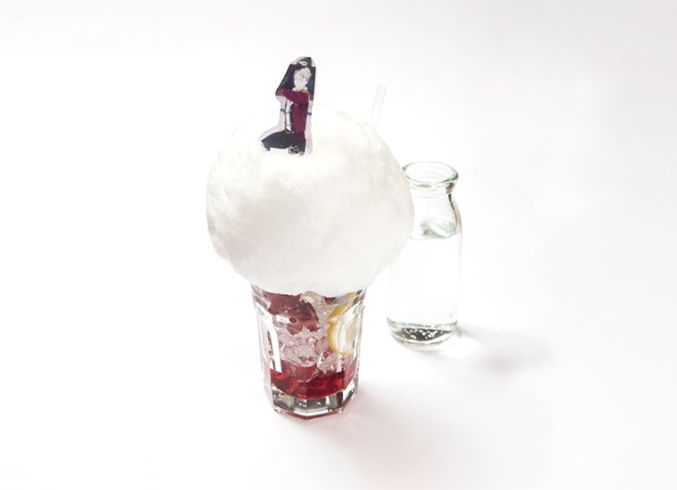 ヴィクトルの4回転フリップソーダ990円（税抜）（C）はせつ町民会／ユーリ!!! on ICE 製作委員会