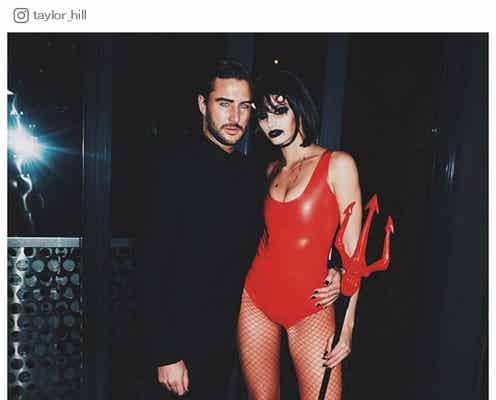 テイラー・ヒル、網タイツでSEXYデビルに!恋人と2ショットも ゾンビに貞子…ヴィクシーエンジェルズのハロウィンが本気すぎる