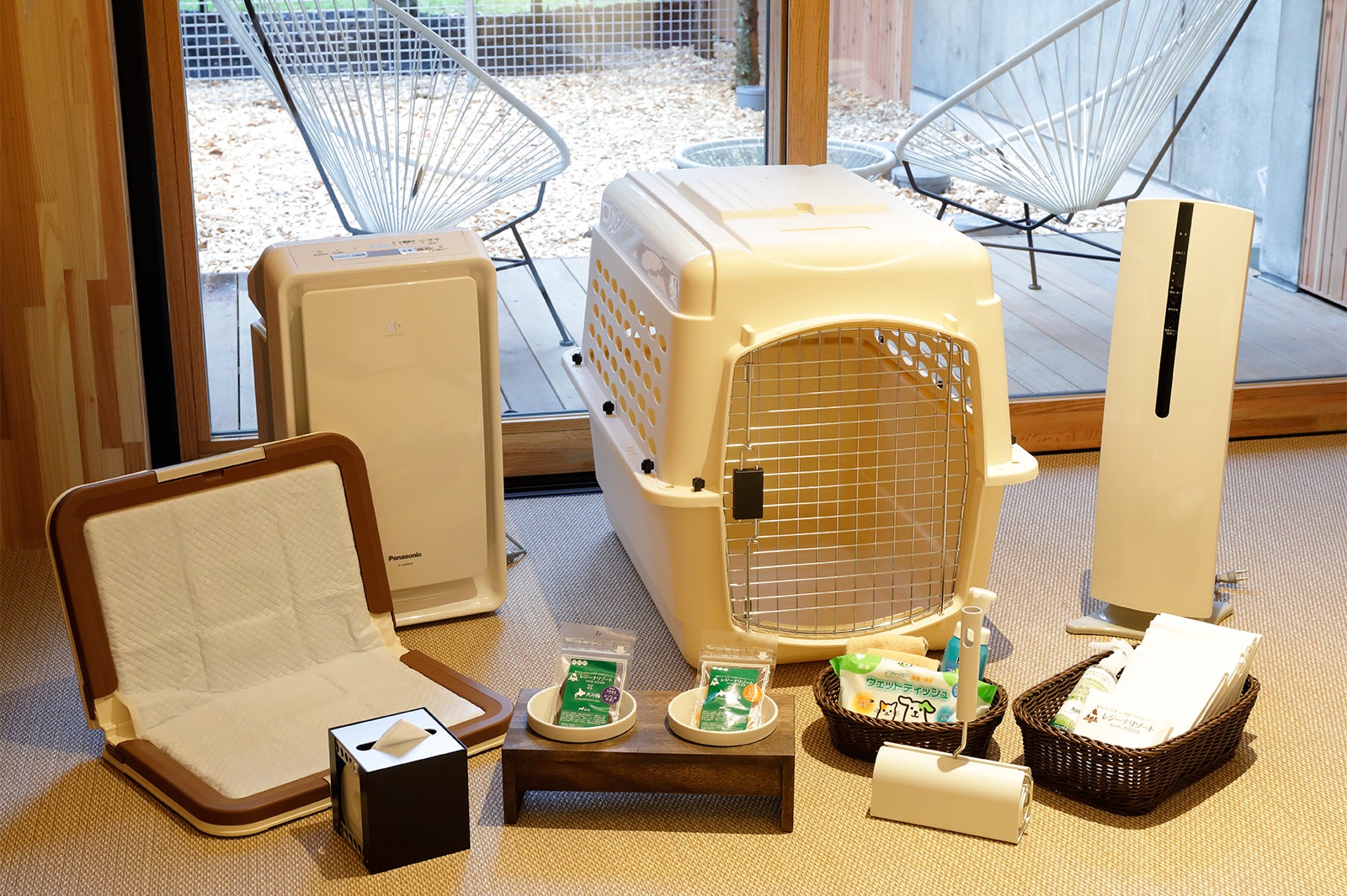 豊富な愛犬用備品／画像提供：東京建物リゾート