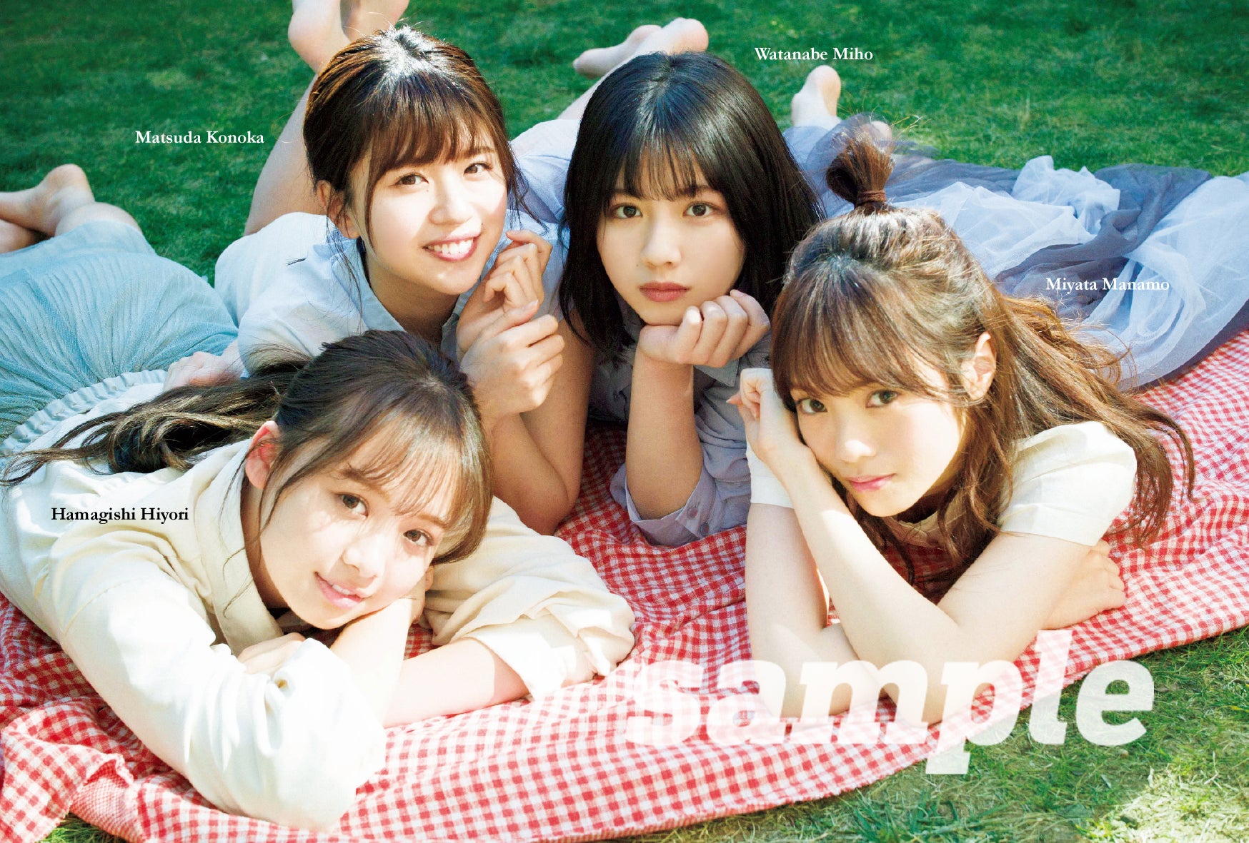 日向坂46“新3期生”初撮り下ろし グループ“全編ノンフィクション”単行本