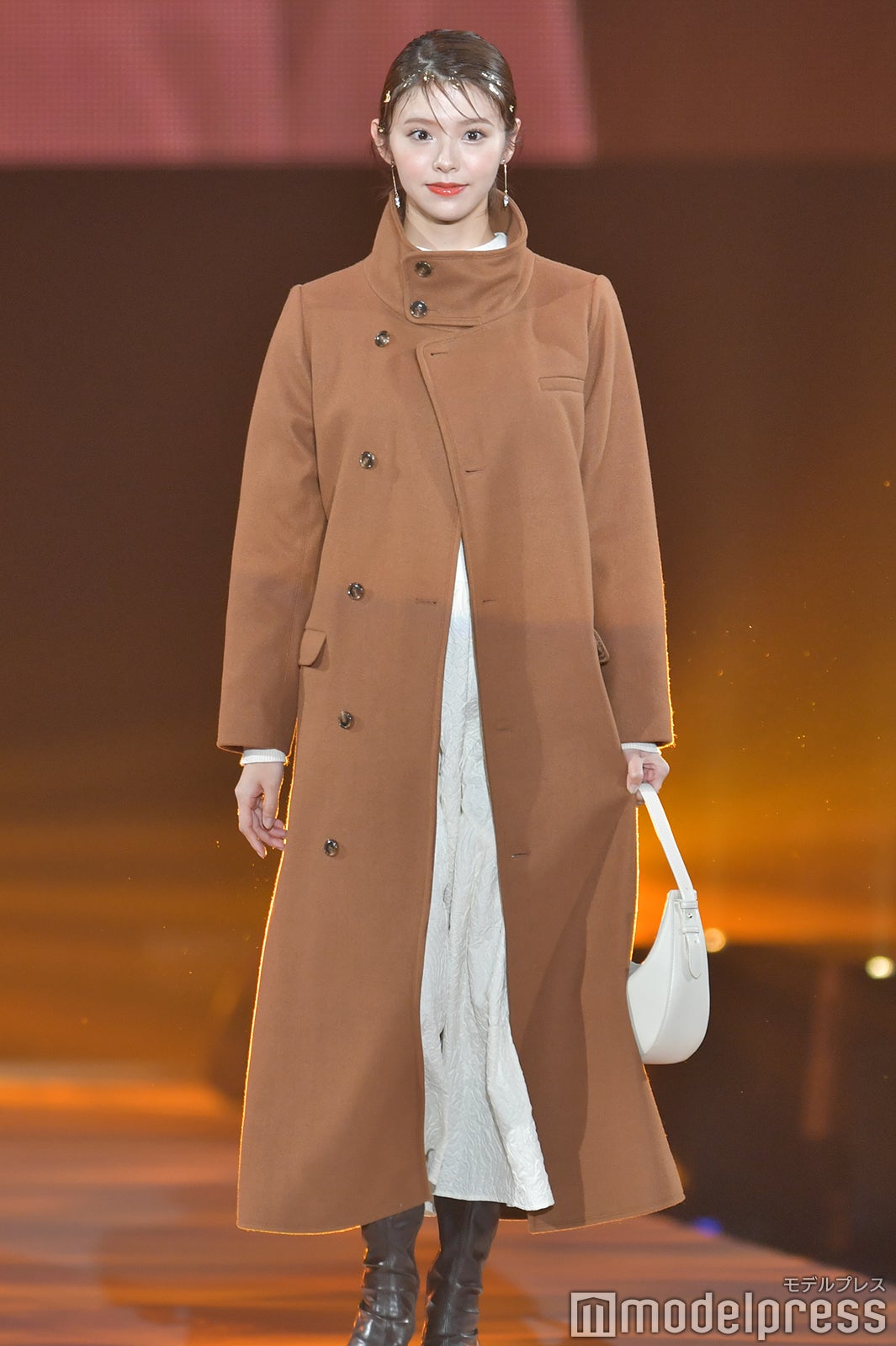 （C）モデルプレス