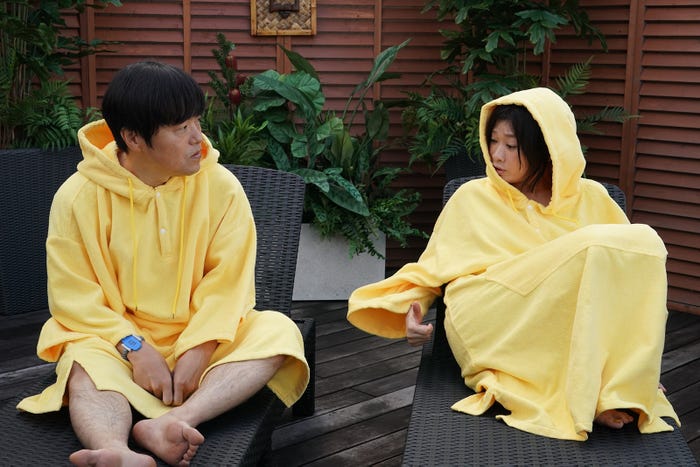 バカリズム、篠原涼子「イップス」第1話より(C)フジテレビ