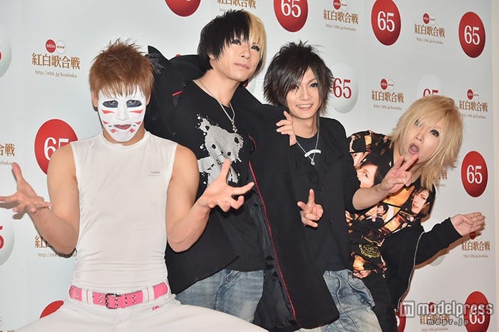 ゴールデンボンバー