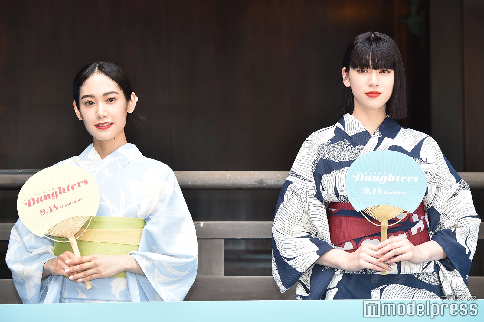 阿部純子、三吉彩花（C）モデルプレス