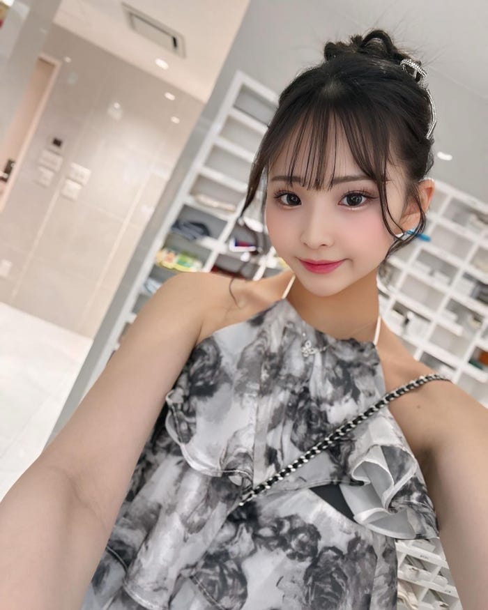 「BARCELONA 桃李」月瀬まおInstagramより